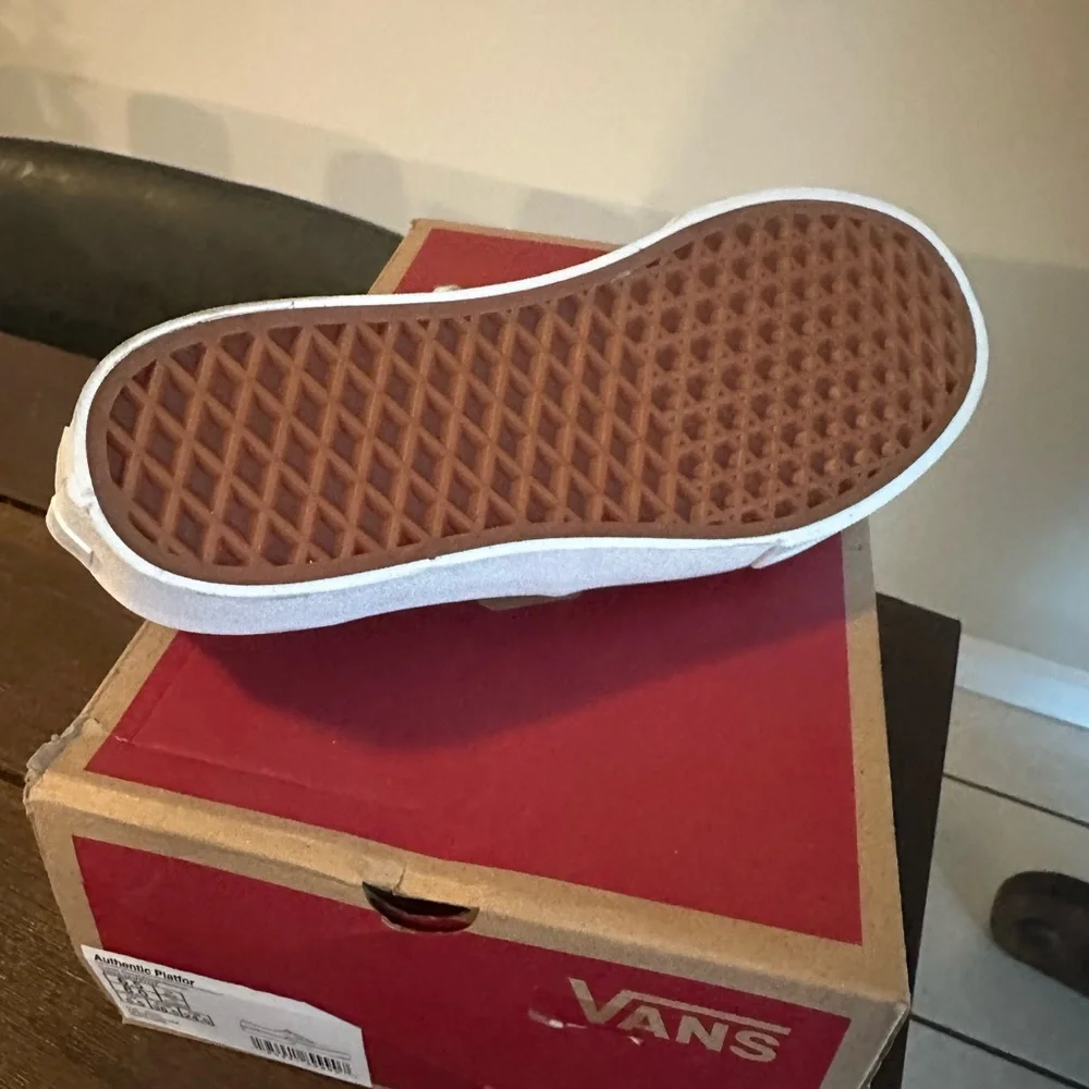 Vans Light Blue Floral Canvas Shoes - Picture 2 of 5